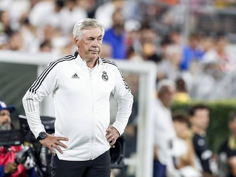 “Tengo que estar focalizado en mi equipo y no en los otros”, afirma Carlo Ancelotti
