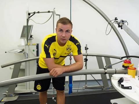 Götze ya entrenó con el Borussia Dortmund tras su salida del Bayern Munich