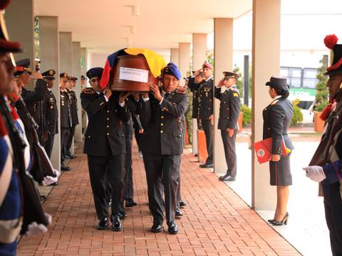 Militares fallecidos en helicóptero que cayó en Pastaza serán declarados héroes nacionales