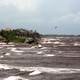 El huracán Grace toca tierra en Caribe mexicano y desata lluvias