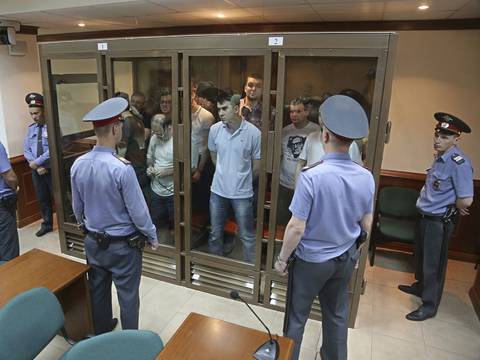 Se inicia en Moscú juicio a 12 manifestantes opuestos a Putin