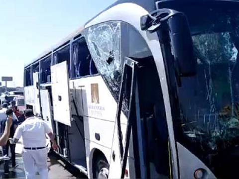 Explosión deja al menos 17 turistas heridos en El Cairo