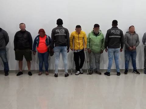 Policía captura a siete presuntos miembros de Los Lobos, en el norte de Quito