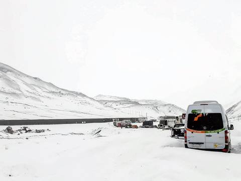 Evacuaron a unas 400 personas varadas en frontera argentino-chilena por fuerte nevada