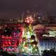 Las plazas de Guayaquil se tiñen con los colores de la Navidad