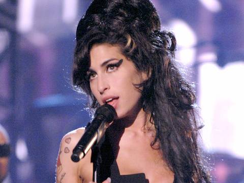 Película de Amy Winehouse estará a cargo de directora de ‘50 sombras de Grey’