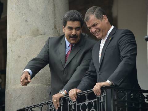 Nicolás Maduro ya está en Quito para cita con Juan Manuel Santos