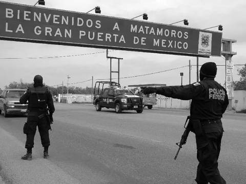Fueron en busca de una cirugía estética económica y quedaron atrapados en el fuego de una batalla de carteles de droga en México 