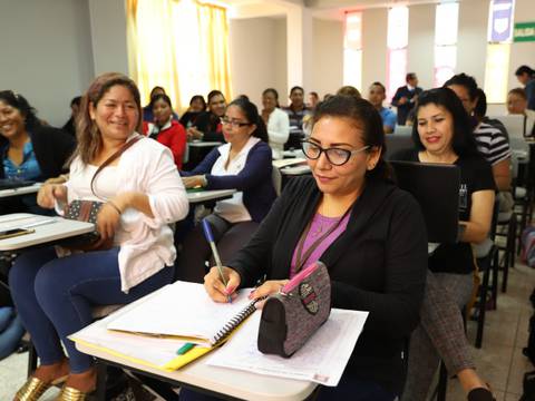     Guayaquileños van a Perú a obtener título de  cuarto nivel 