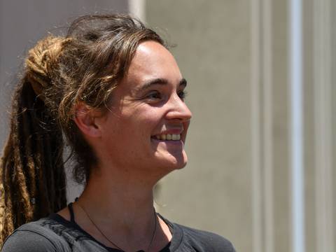 La activista alemana Carola Rackete vuelve a su país tras estar detenida en Italia por ayudar a migrantes