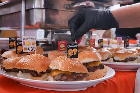 Burger Show, el festival de hamburguesas en el país, regresa a Quito: Alkilados, Magic Juan, AU-D y Rocko & Blasty cantarán en este