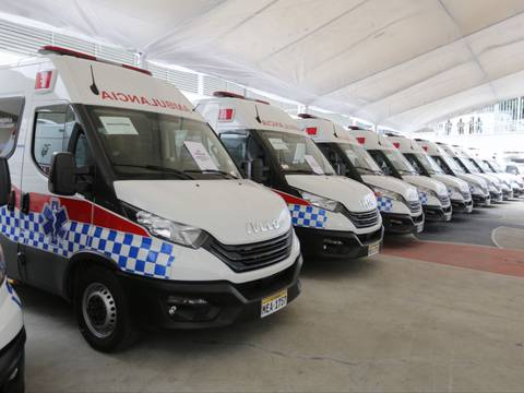 Gobierno entrega primer lote de ambulancias que serán distribuidas en zonas de difícil acceso en Ecuador