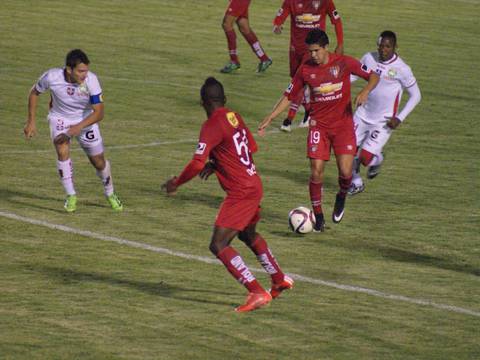 Liga de Quito sumó 1 punto en Loja y mantiene invicto