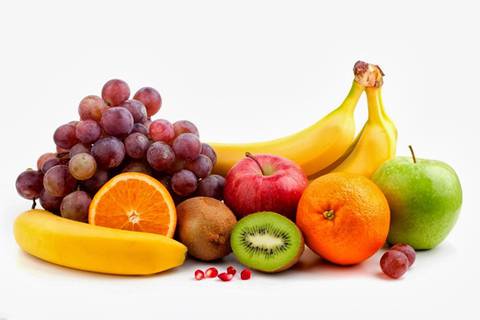 ¿Por qué deben comer frutas los niños?