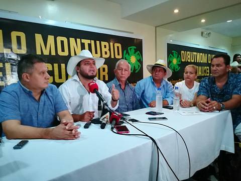 Gremios agrícolas declaran ‘persona no grata’ al ministro Rubén Flores