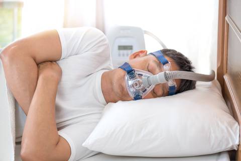 Estas son las señales de alerta de que podrías tener apnea del sueño y no lo sabes