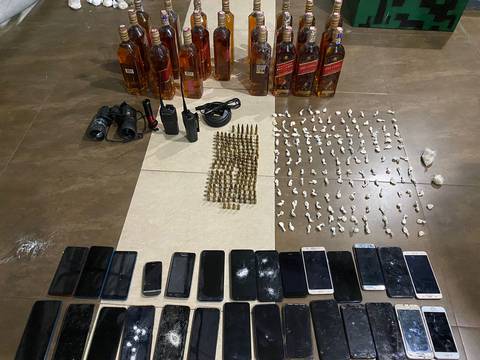 Licor, celulares, entre objetos hallados en cárcel de Cotopaxi, adonde fue trasladado Daniel Salcedo