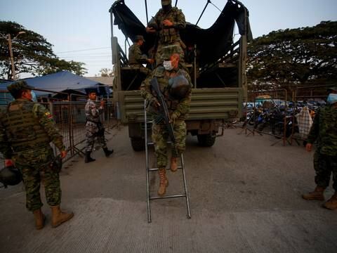 ‘Militares están en la parte exterior de los pabellones de la Penitenciaría’