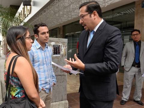 Orlando Pérez pide boleta de auxilio contra mujer que lo denunció