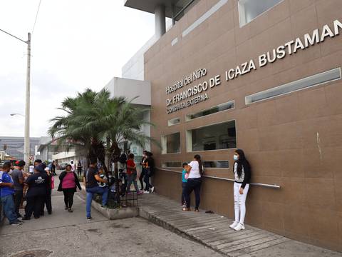 Niños con cáncer reciben homenaje en hospital Francisco de Ycaza Bustamante 