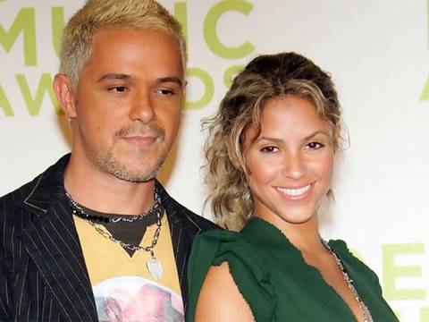 ¿Qué pasó entre Alejandro Sanz y Shakira? Mensajes en redes del cantante encienden de nuevo los rumores de romance: “Una química fuera de lo normal”