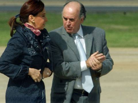 Polémica por avión contratado que usó Cristina Fernández en gira asiática
