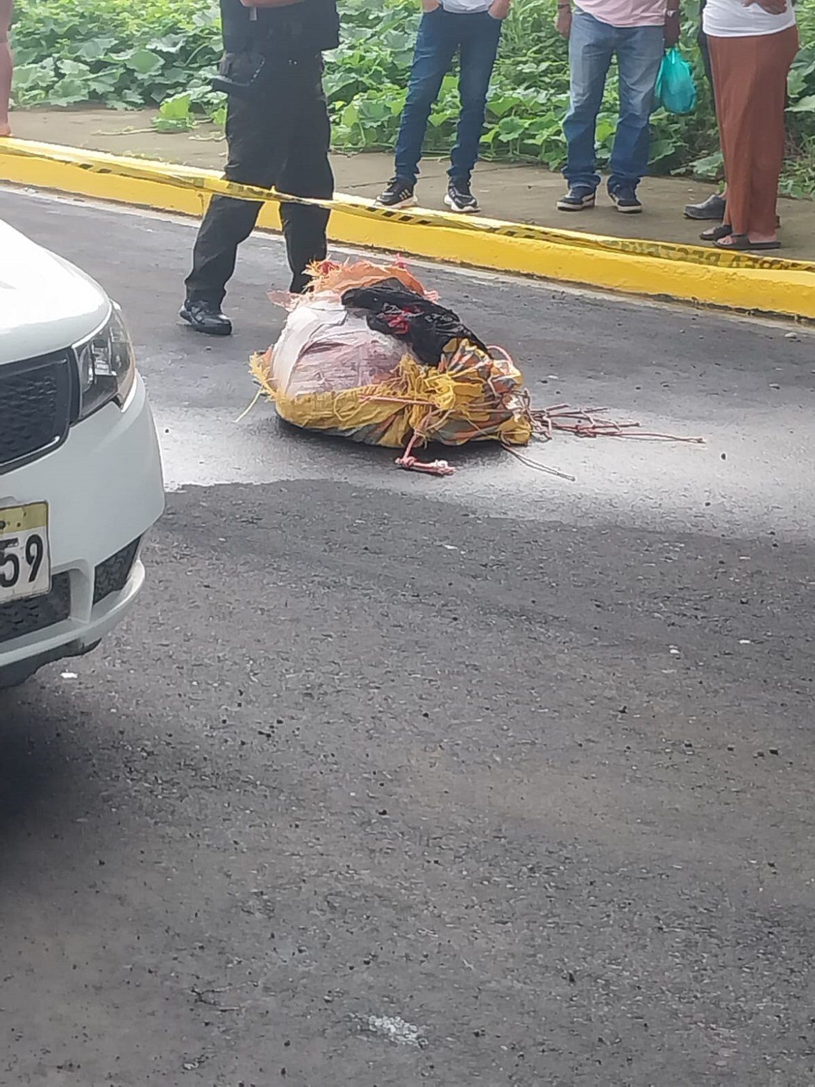 Hallan el cuerpo de un hombre desmembrado dentro de un saco en la parroquia San Camilo, en Quevedo