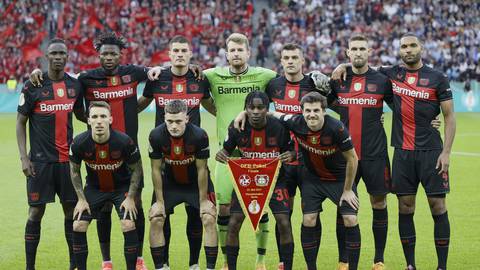 ¡Piero Hincapié y el Bayer Leverkusen vuelven a ser campeones! superaron 1-0 al FC Kaiserslautern en la final de la Copa de Alemania