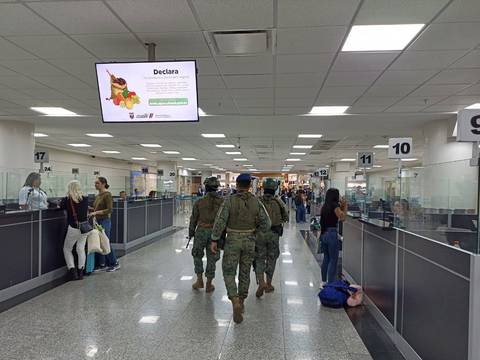 El arribo de pasajeros en vuelos internacionales se frena en Guayaquil: los efectos de la crisis de enero impactan al turismo 