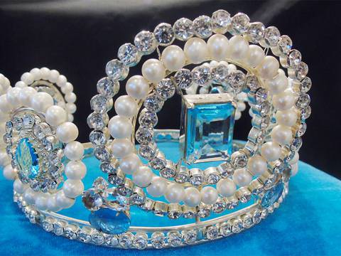 La Perla inspiró corona de Reina de Guayaquil