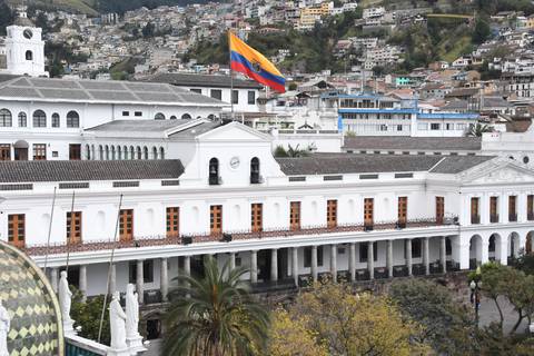 Daniel Noboa remueve a Alan Sierra de la UAFE y la encarga a José Neira Hanze