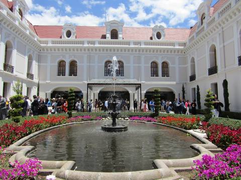 Diez países confirman visita a Quito para tratar migración de venezolanos