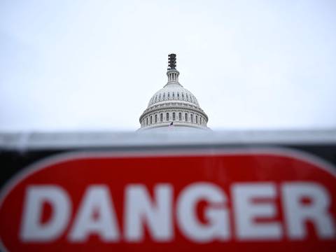 Estancamiento político en Estados Unidos podría provocar el cierre del gobierno y dejar sin sueldo a miles de empleados federales