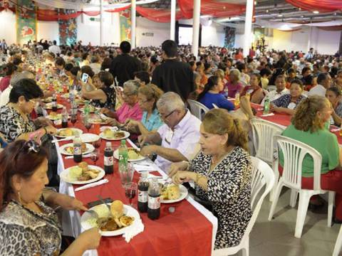 Cena de adultos mayores reunirá a 5.000 personas en el Centro de Convenciones de Guayaquil