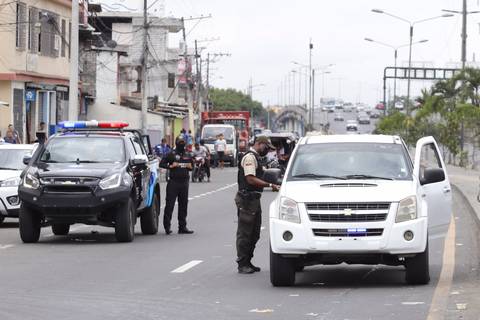 ‘Robaron, lanzaron gasolina y explosivos’: en la Trinitaria se registraron dos atentados en agencia de artefactos y gasolinera 