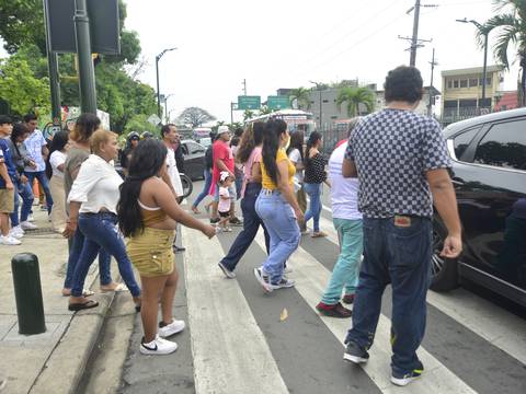 Falsa amenaza de bomba y  42 detenidos por boletas de captura en Guayaquil durante jornada de consulta popular 