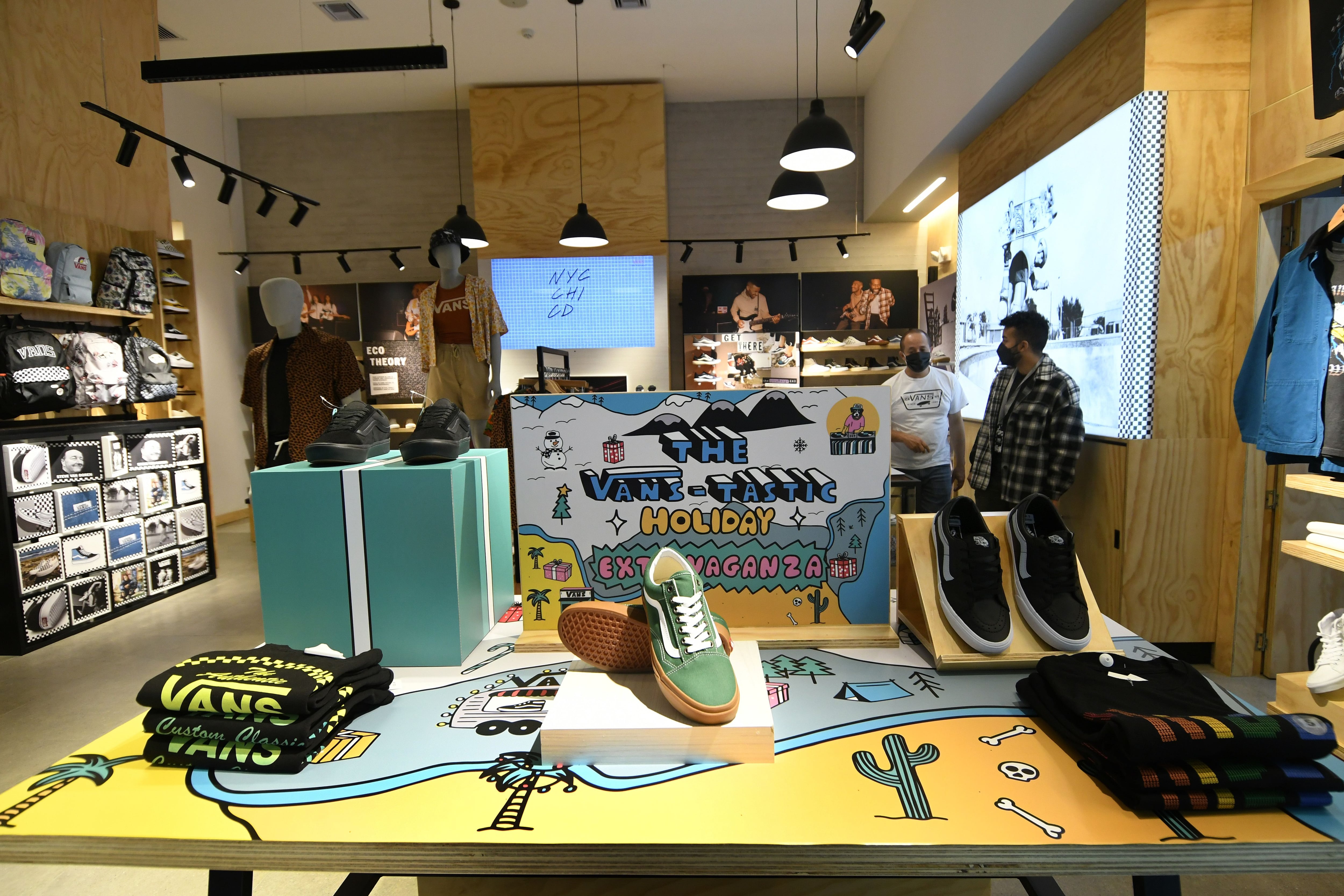 Zapatos vans guayaquil san marino sale