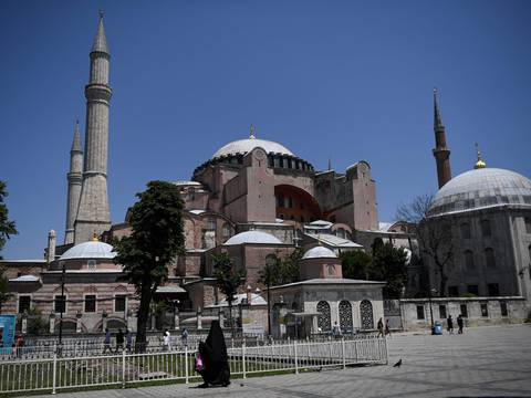 Turquía volverá a convertir en mezquita el museo de Santa María, un patrimonio que data del cristianismo bizantino
