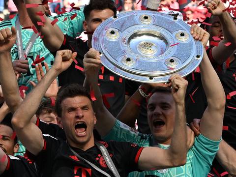 Bayern Munich levantó su undécimo título consecutivo en una jornada de infarto en la Bundesliga 