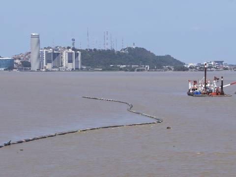 Prefecta del Guayas propone modelo para proteger recursos hídricos