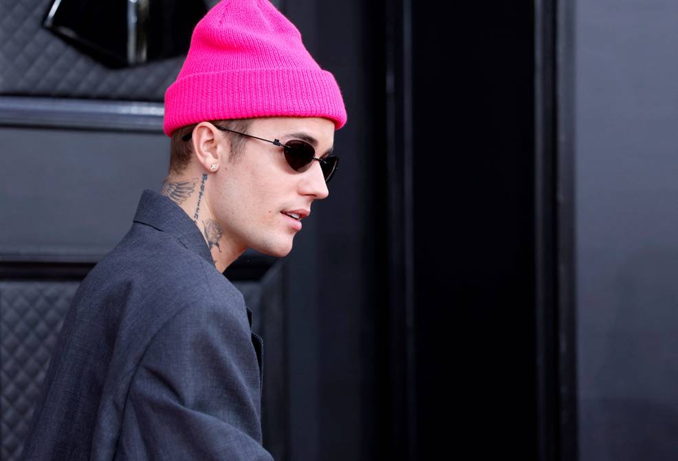 Justin Bieber ‘forced’ his doctors to cancel his tour amid fears for his health after being diagnosed with Ramsay Hunt syndrome |  people |  entertainment