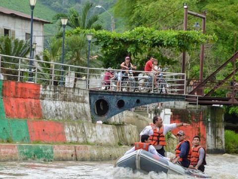 En cantón Bolívar intensifican búsqueda de joven de 22 años que desapareció en río Carrizal 