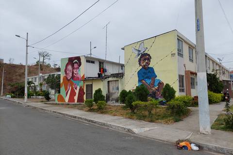 Las paredes de Socio Vivienda 3 se convierten en lienzos para rendir tributo a niños víctimas de la violencia