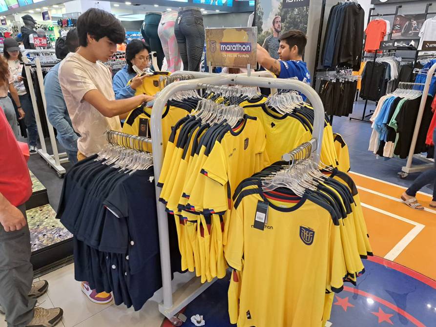 Estos son los precios en Ecuador de las camisetas oficiales del Mundial 2022 | Economía | | El Universo