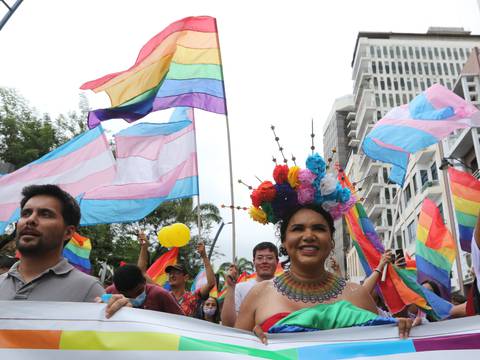 Activista Diane Rodríguez afirma que ha recibido ‘insultos’ y ‘memes’ tras defender la postura de que la marcha del Orgullo LGBTI se haga en el centro de Guayaquil