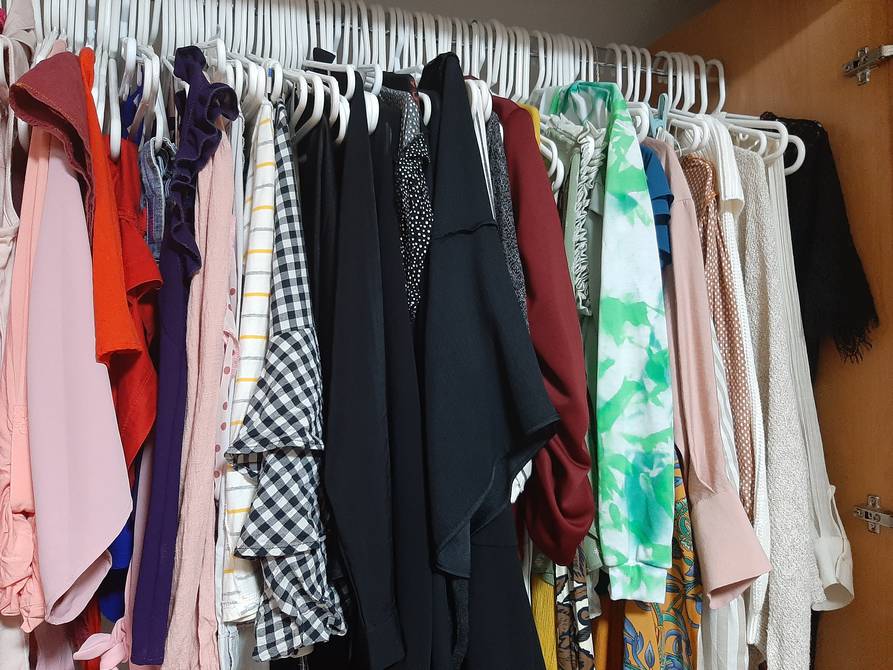 Un nuevo concepto de compra y venta de ropa usada se empieza a imponer en  Chile - País Circular