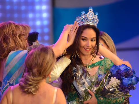 Andrea Torres es la reina de Guayaquil 2014
