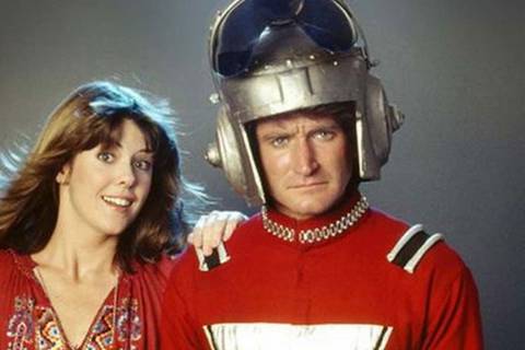 Pam Dawber revela que Robin Williams le tocaba los pechos durante las grabaciones de 'Mork & Mindy' 