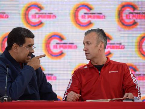 Renuncia ministro de Petróleo de Venezuela; el fin de semana comenzó una purga de altos funcionarios petroleros por corrupción 
