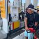 Nuevos precios de combustibles por alza del IVA: gasolina extra, diésel y gas subirán entre 5 y 15 centavos
